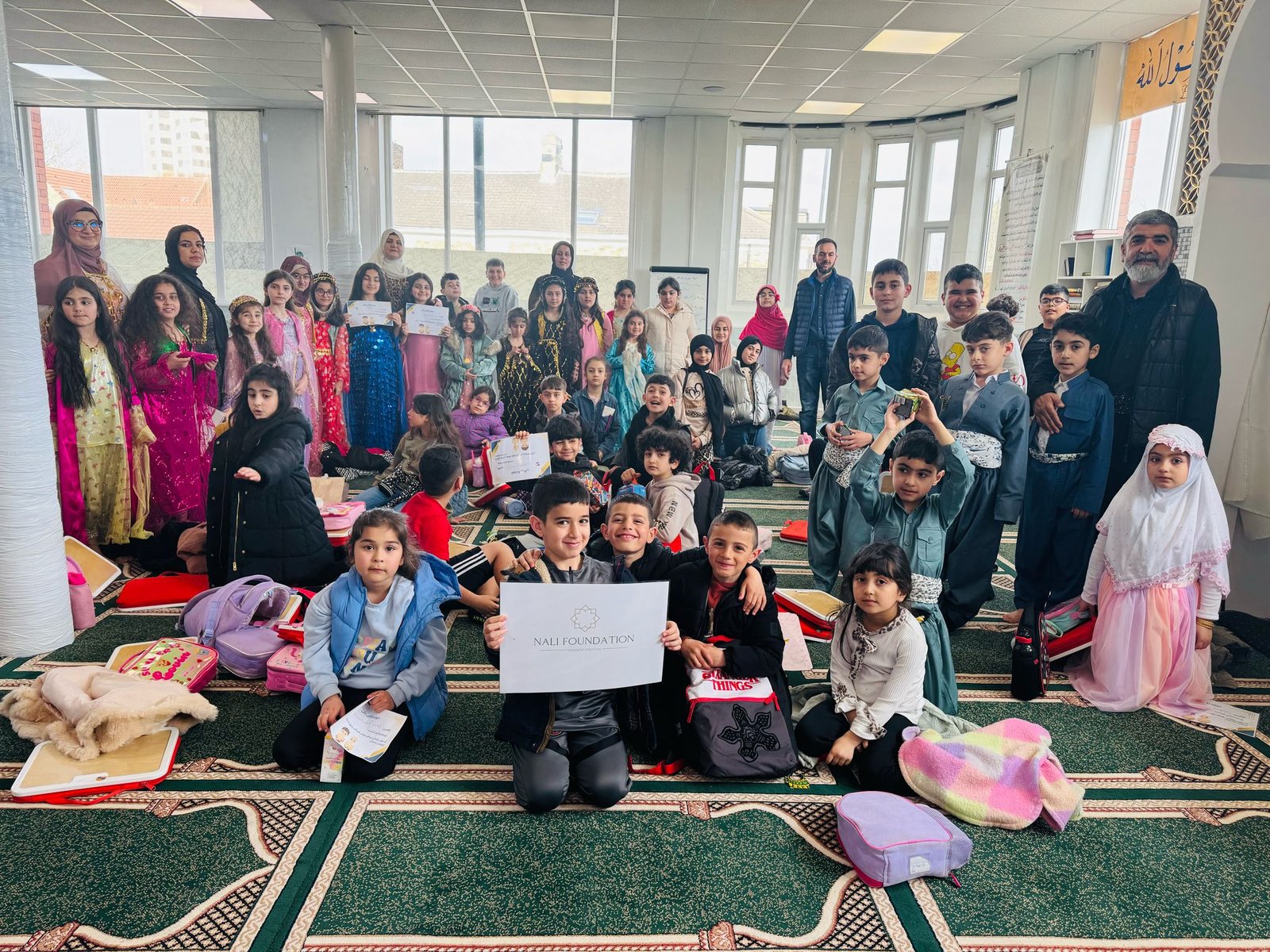 ئاهەنگیێکی خنجیلانە بەڕێوە چوو لە خوێندنگەی نالی بۆ خوێندکارە ئازیزەکانمان  بە بۆنەی جەژنی ڕەمەزانی پیرۆز و هەروەها ساڵیادی  نەتەوەی بۆنەی  نەورۆز کوردی